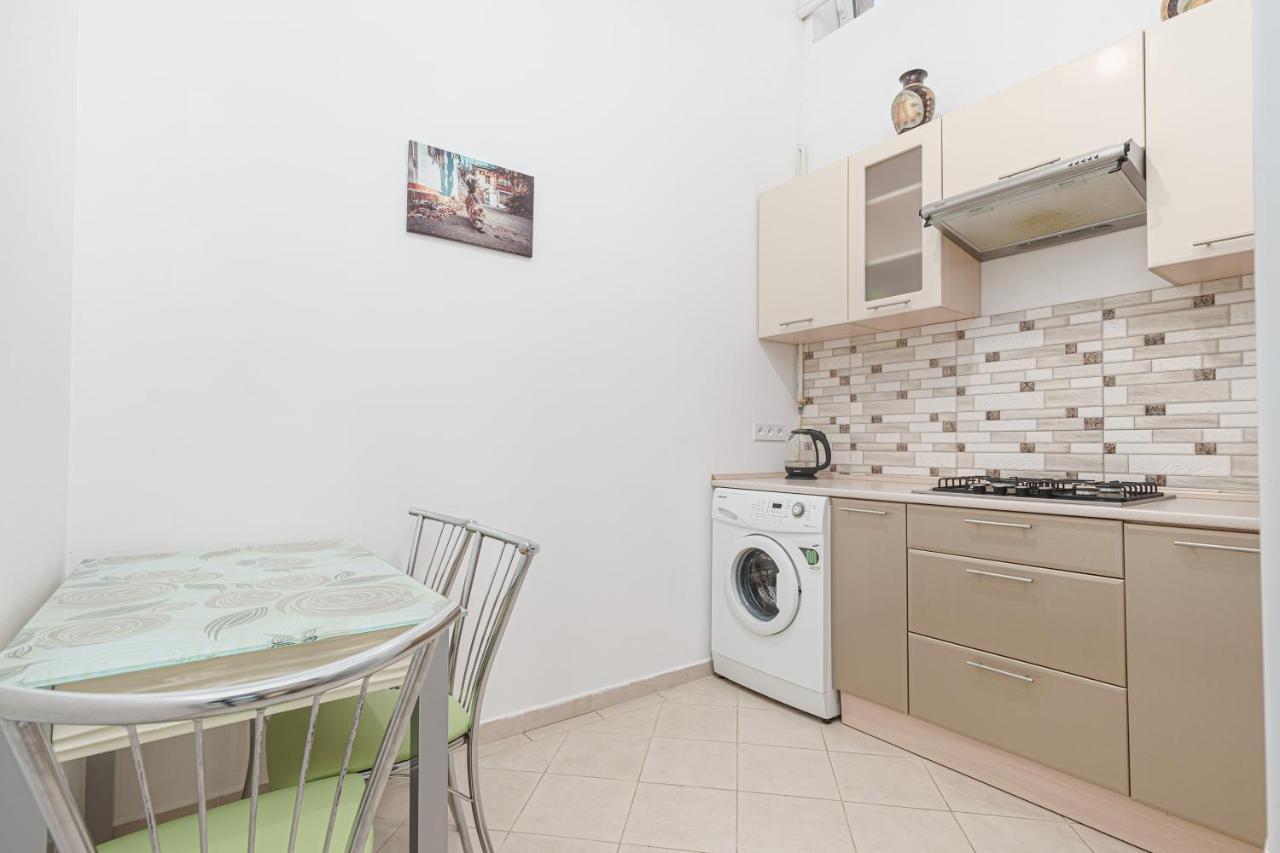 Nice Apartment In The City Center Odessa Exterior photo