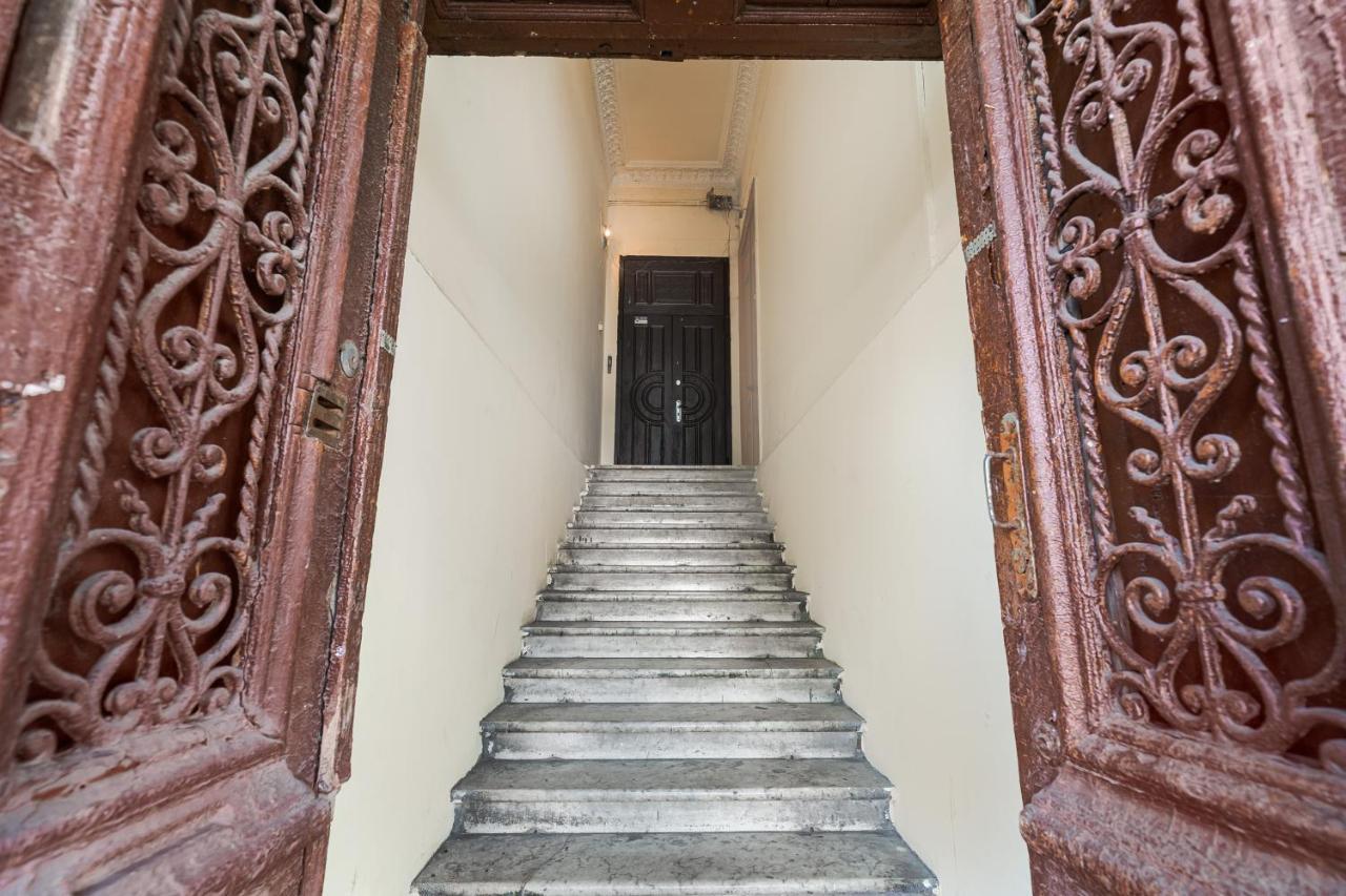 Nice Apartment In The City Center Odessa Exterior photo